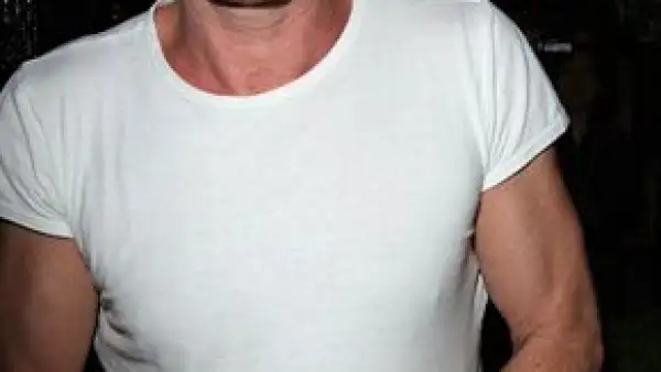 El cantante denunció el sábado las violaciones de los derechos humanos en Irán y reclamó la libertad de los presos políticos.