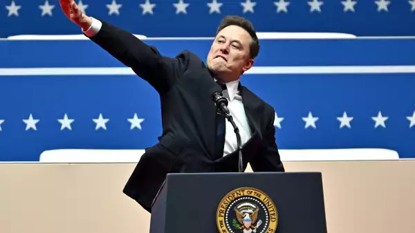 Donald Trump está a favor de que Elon Musk compre TikTok