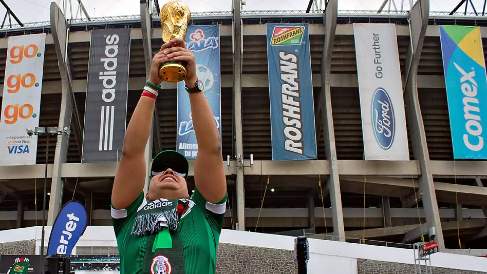 La copa del mundo, el trofeo que México quiere levantar en Brasil