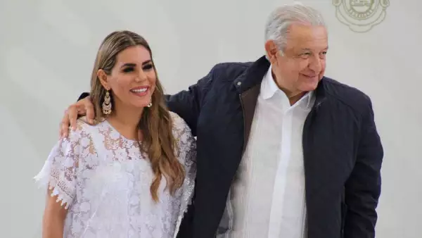 evelyn-salgado-amlo.jpg