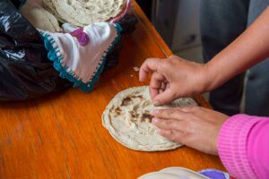 Tortillas a mano