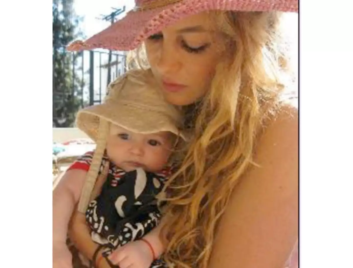 paulina-rubio-andrea-nicolas