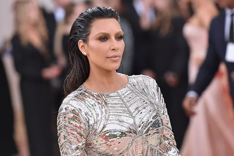 Según Page Six, la celeb se sometió a un tratamiento de vitaminas intravenoso para verse espectacular antes de la Gala del Met.