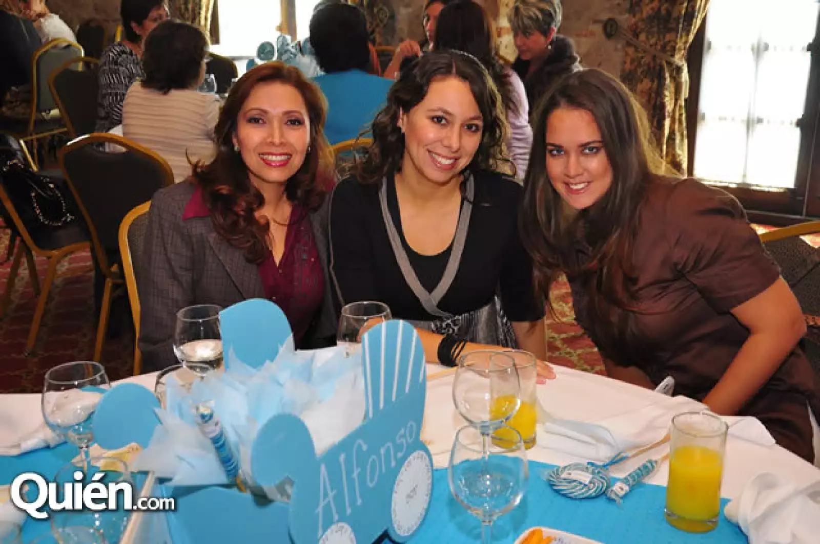 Gaby Romero,Poly Hernández,Clau Gómez