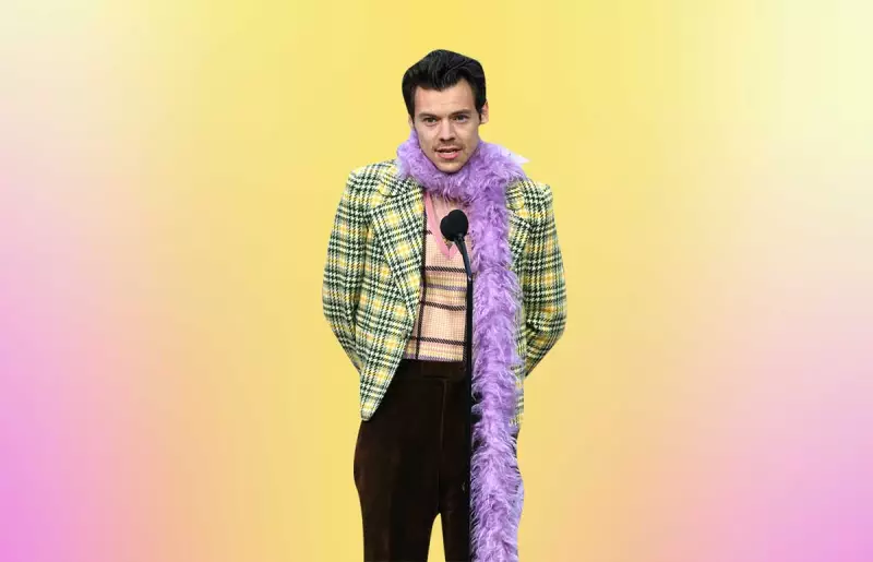 harry-styles-linea-maquillaje (1).jpg