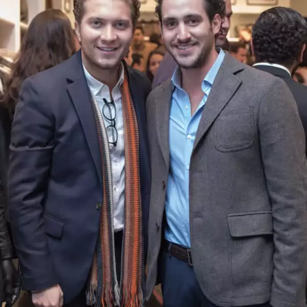 Alan Tawill,Chema Mizrahi