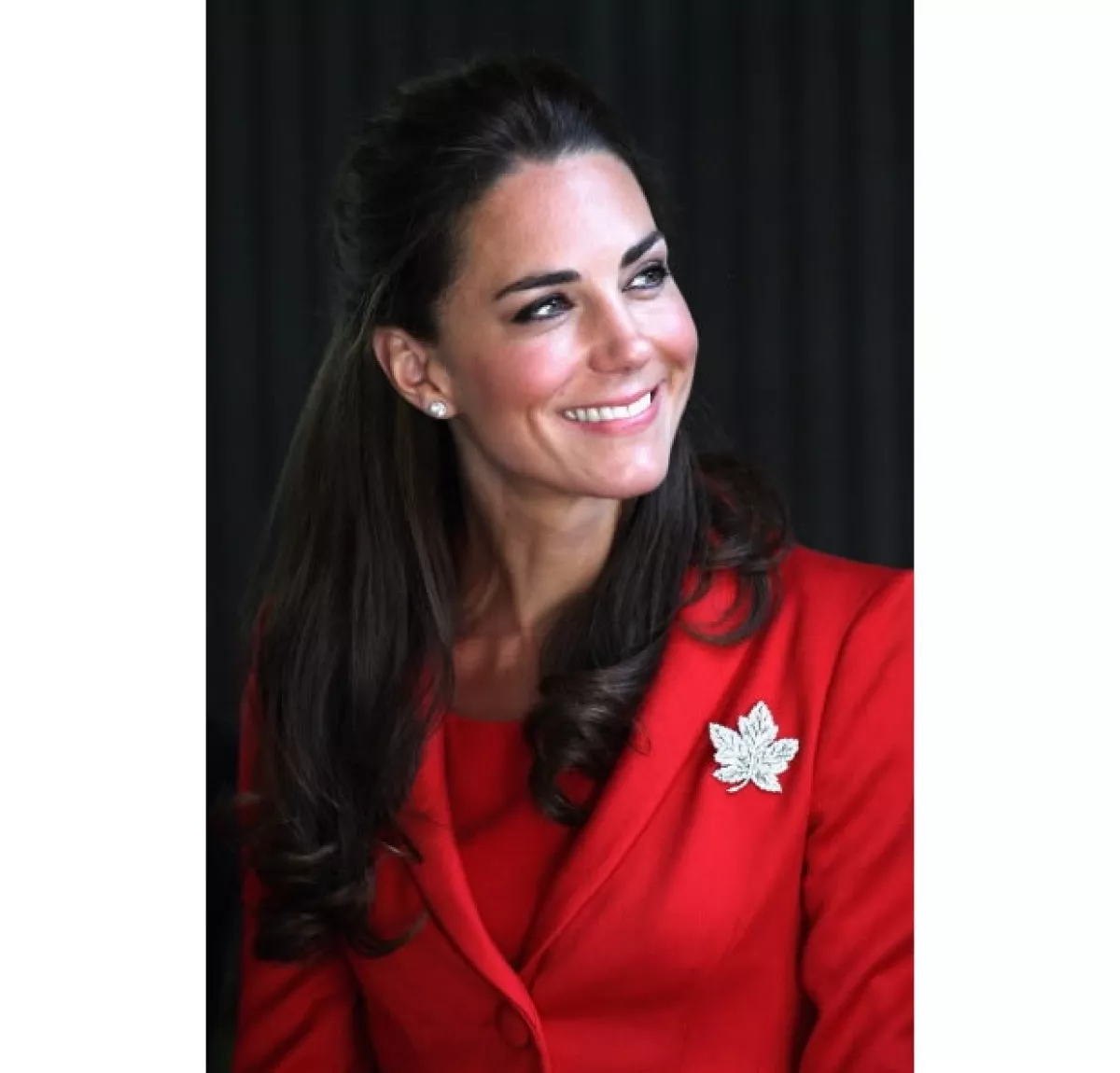 El broche de hoja de maple es el símbolo nacional de Canadá.