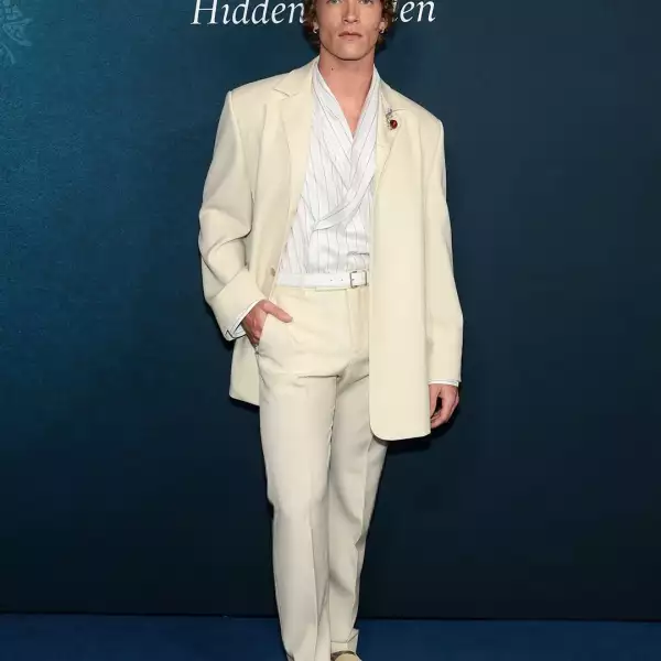 look del dia connor storrie.jpg