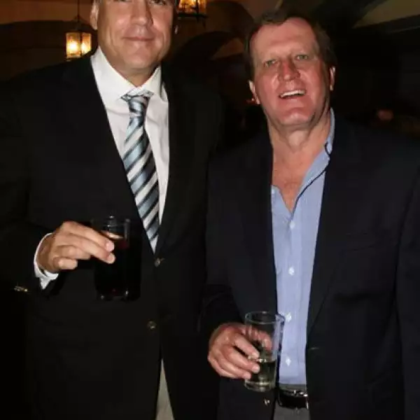 Subasta Nosotros Por los Niños con Cáncer