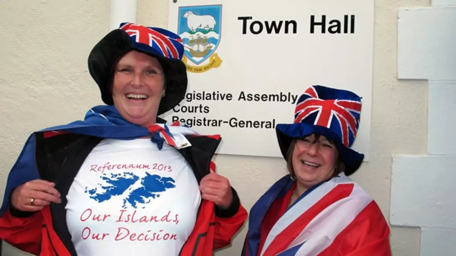 Malvinenses votan en referendo