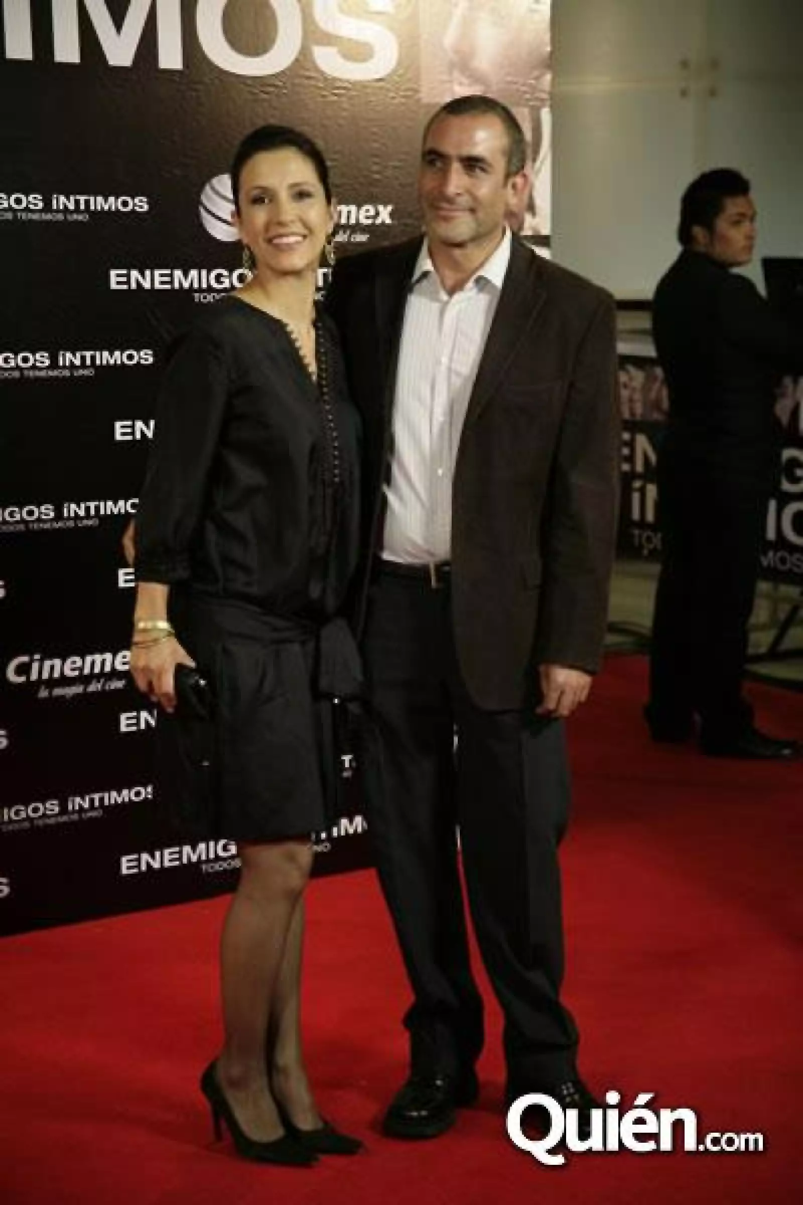 Presentación de Enemigos Íntimos