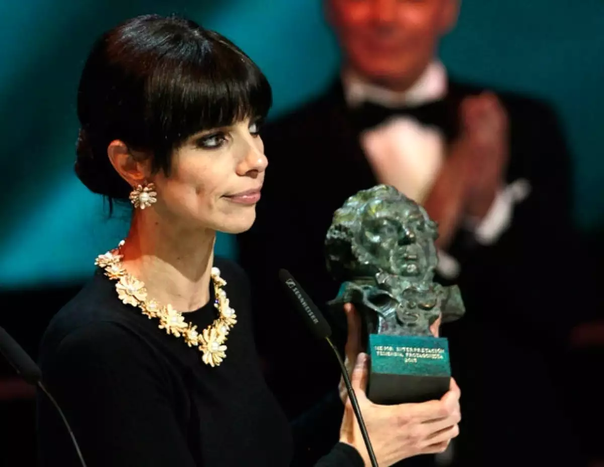 La película Blancanieves, con 10 estatuillas, se convirtió el domingo en la gran triunfadora de los premios del cine español en una ceremonia plagada de protestas contra la política del gobierno.