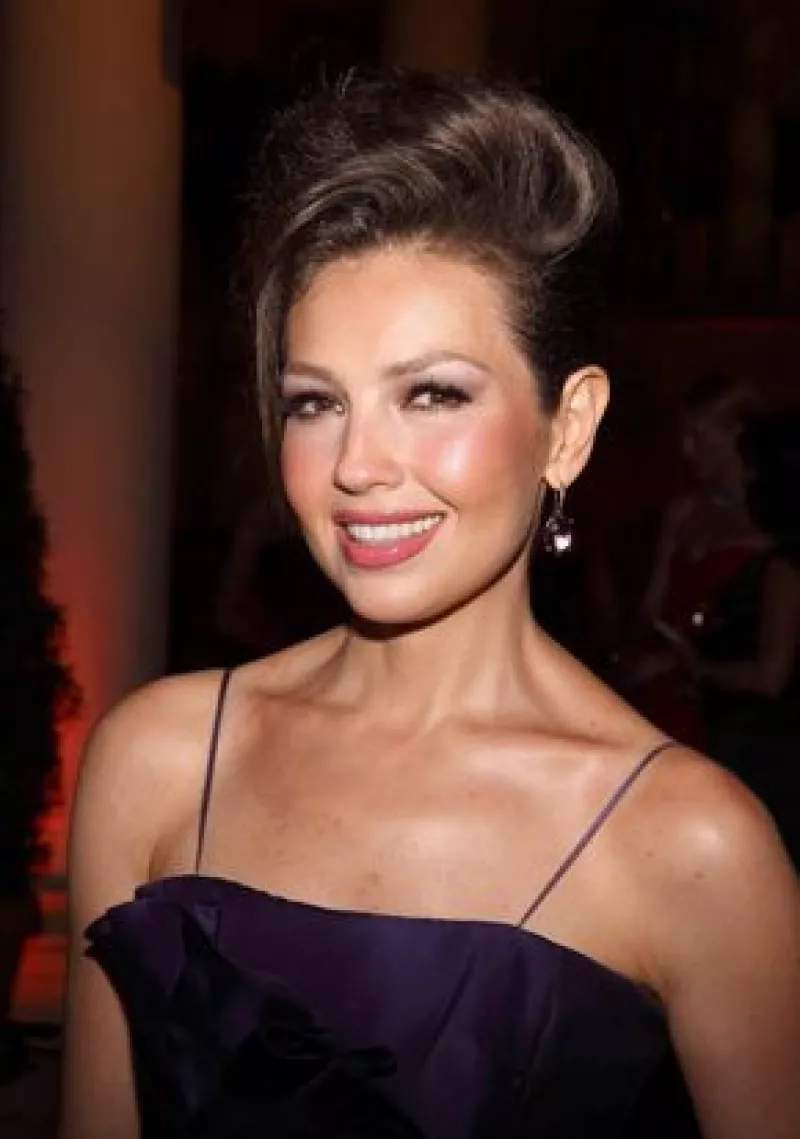 El nuevo libro de la cantante mexicana será editado sólo en inglés y para septiembre en español, además prepara nuevo disco y desea embarazarse pronto.