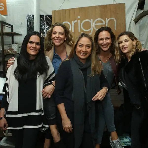 Fernanda Elias Calles, Verónica Noriega, Michelle Jolyt, Mariana Baños y Nicole Guillén