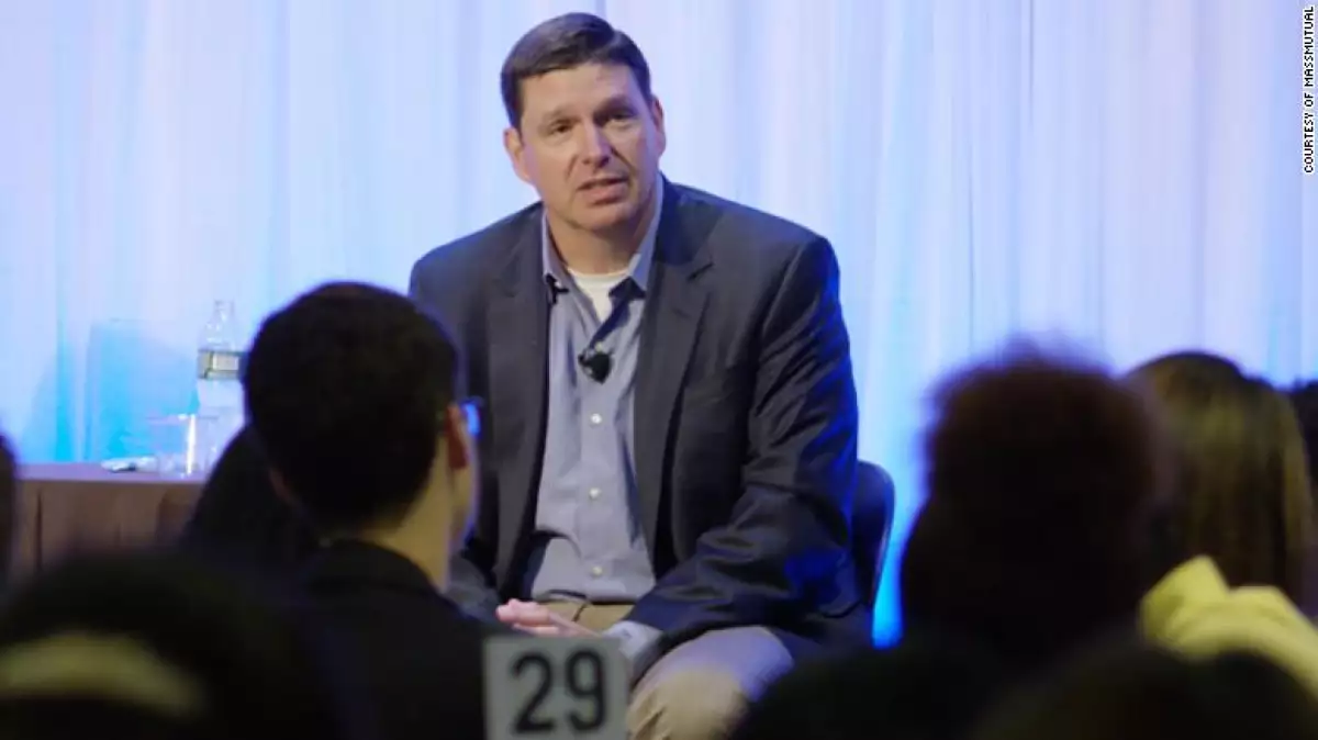 Roger Crandall, CEO de la aseguradora de MassMutual