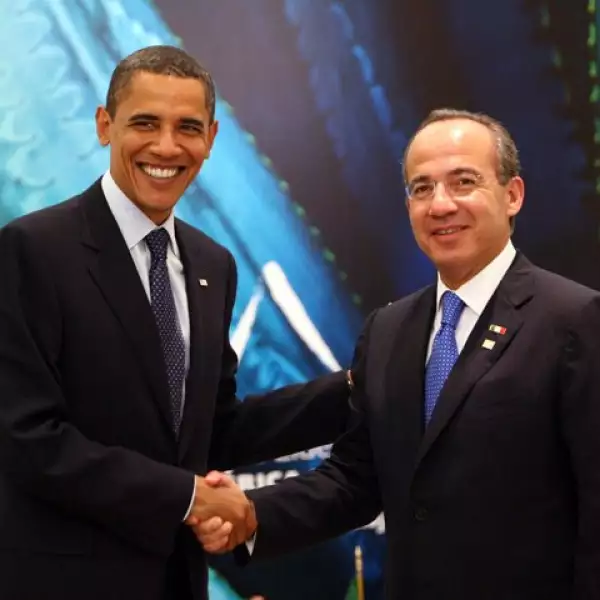 Los mandatarios de México, Felipe Calderón, y de Estados Unidos, Barack Obama, previo a la reunión bilateral prevista como parte de la agenda de la Cumbre de Líderes de América del Norte.