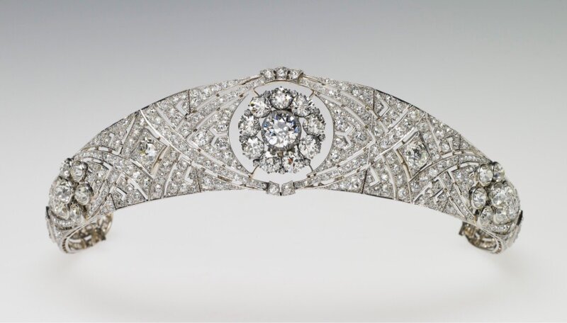 Tiara Meghan
