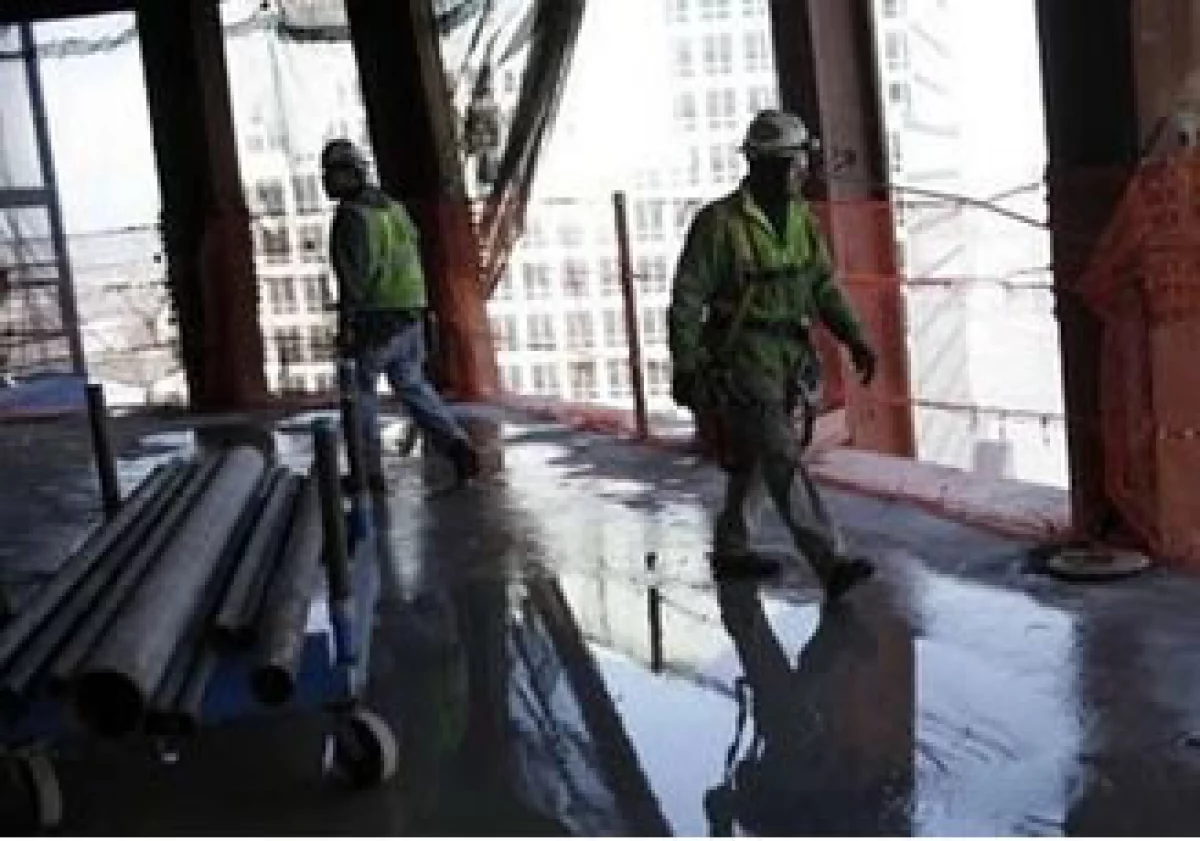 El valor de la obra construida se concentró en edificación en general como viviendas y escuelas. (Foto: Reuters)