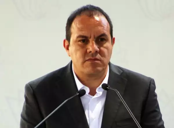 Entrega Cuauhtémoc Blanco motocicletas y patrullas para fortalecer la seguridad de municipios.