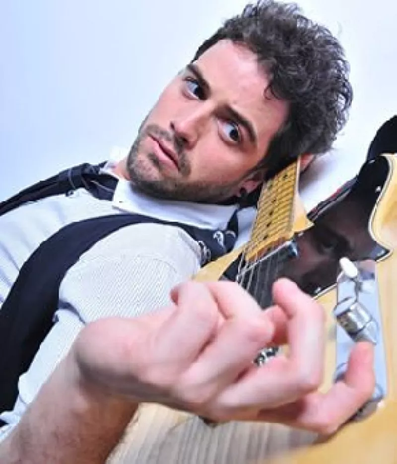 Mane espera poder realizar este 2010 su primer gira internacional.