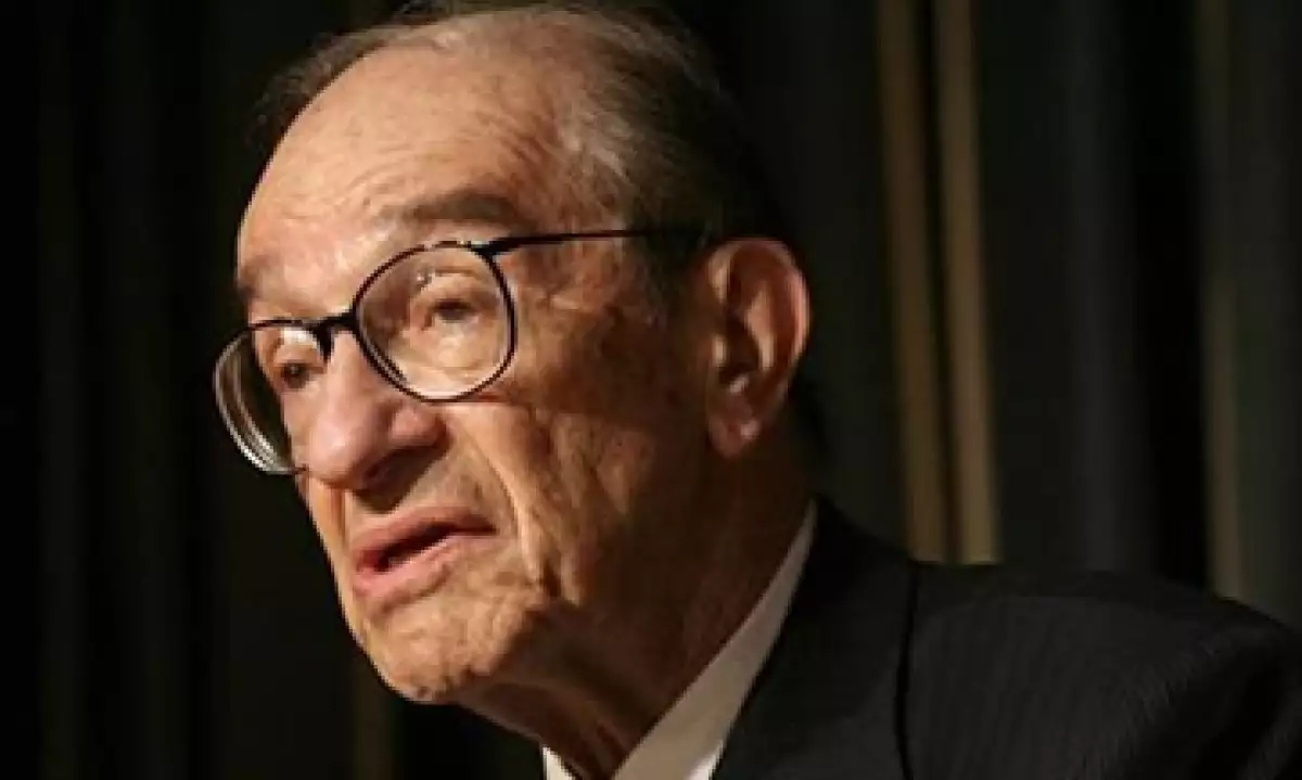 Alan Greenspan piensa que las reformas fiscales de Obama son insuficientes para resolver la crisis de la deuda y poner a la economía en buen camino. (Foto: Reuters)