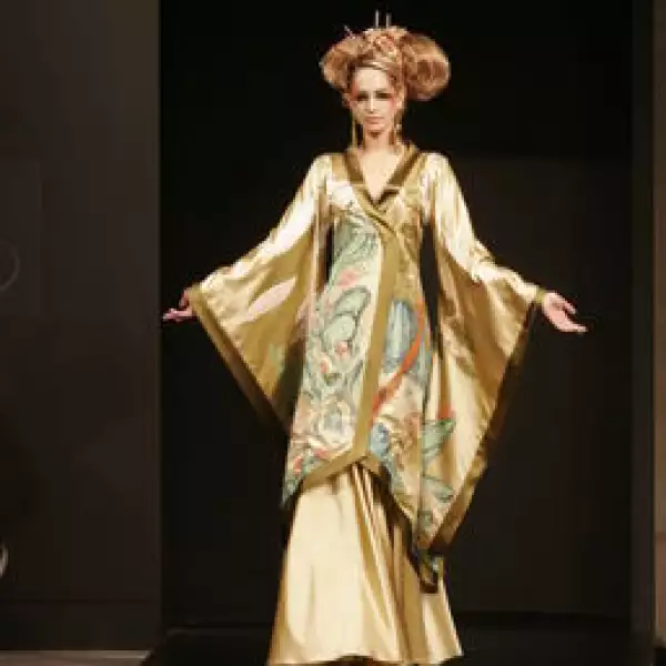 Pasarela. Alana Savoir