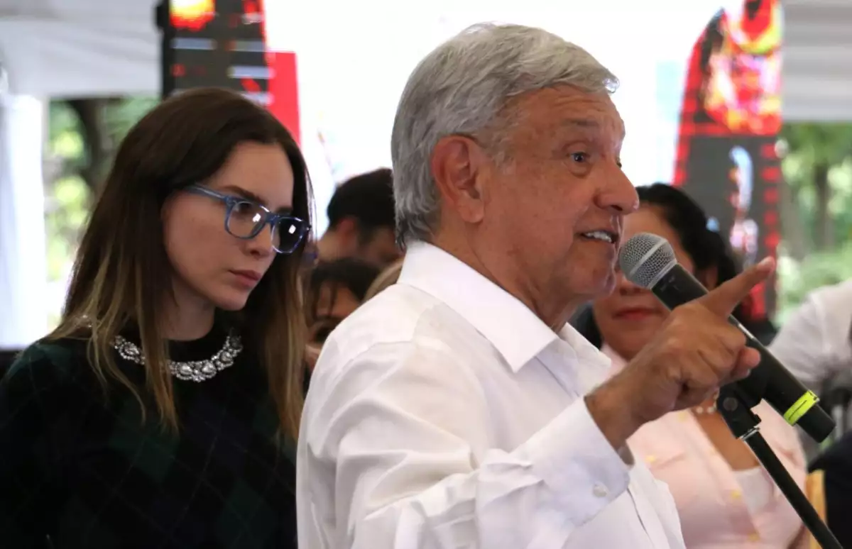 AMLO-Belinda