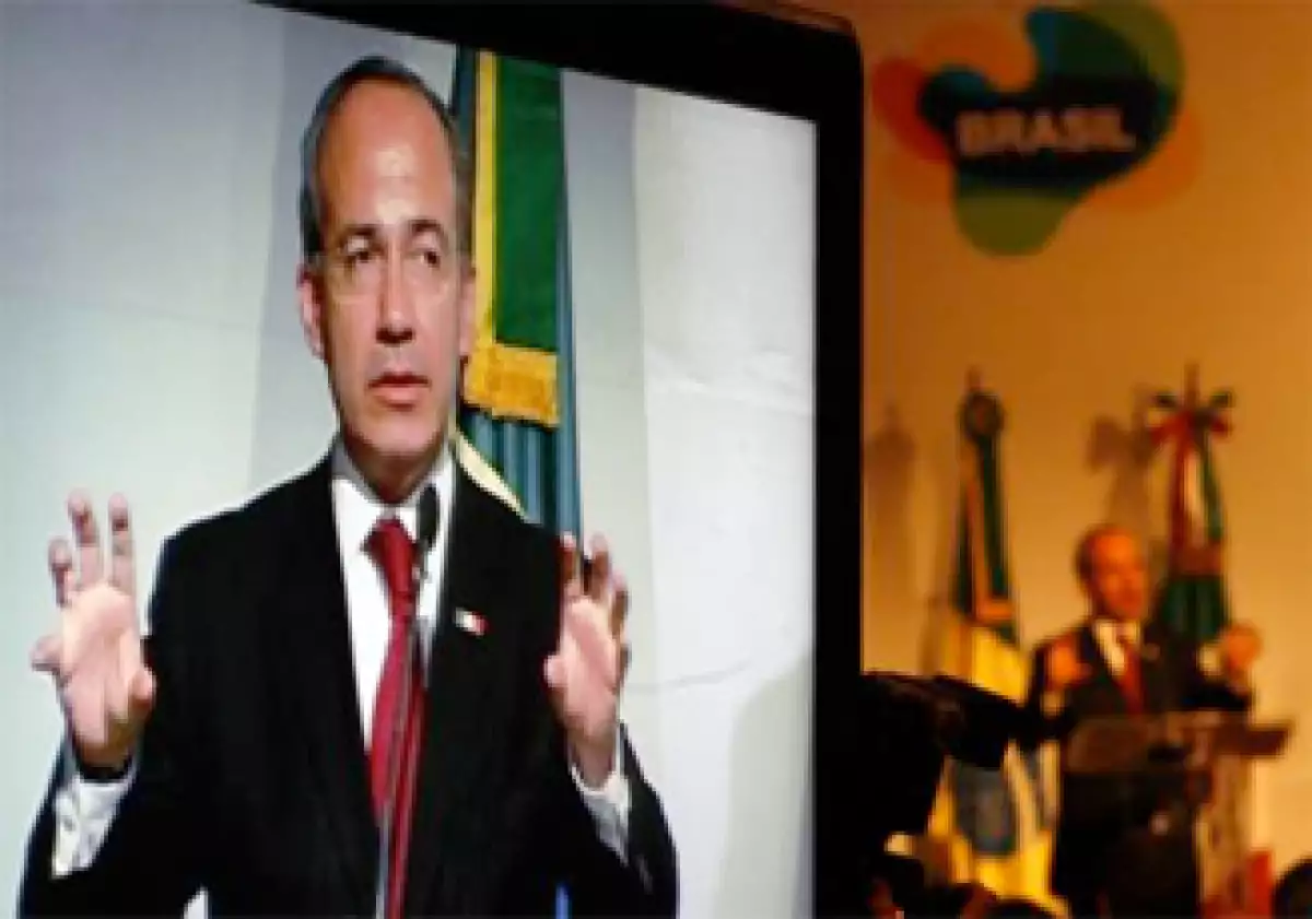 El presidente Felipe Calderón afirmó que busca una alianza comercial con Brasil. (Foto: Reuters)