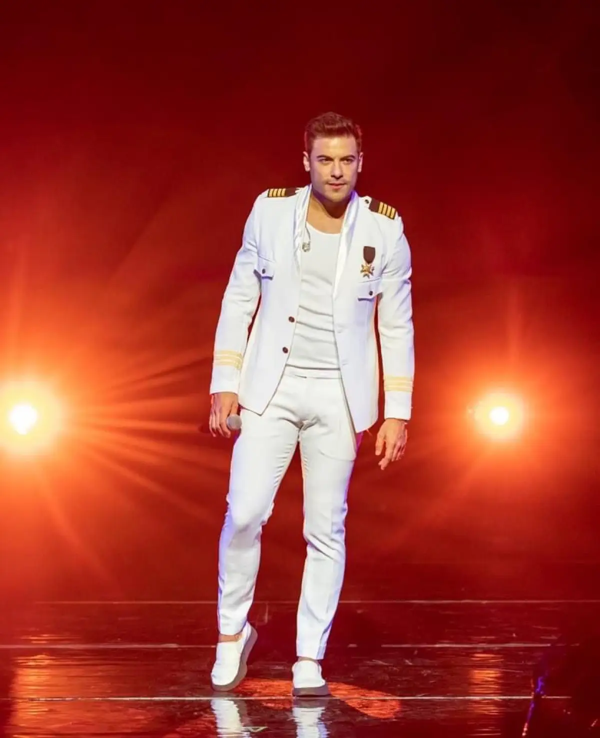 Carlos Rivera.