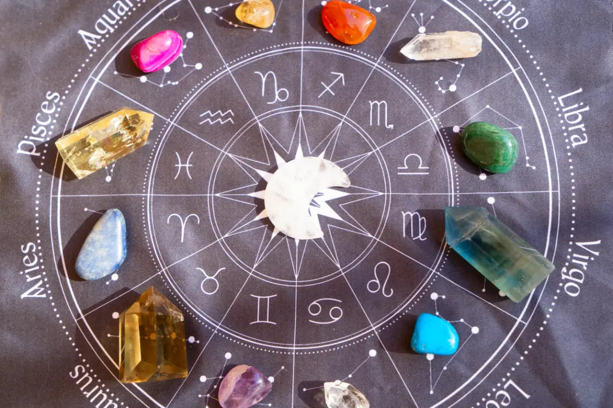 El accesorio perfecto paara sumergirte en el mundo de la astrología