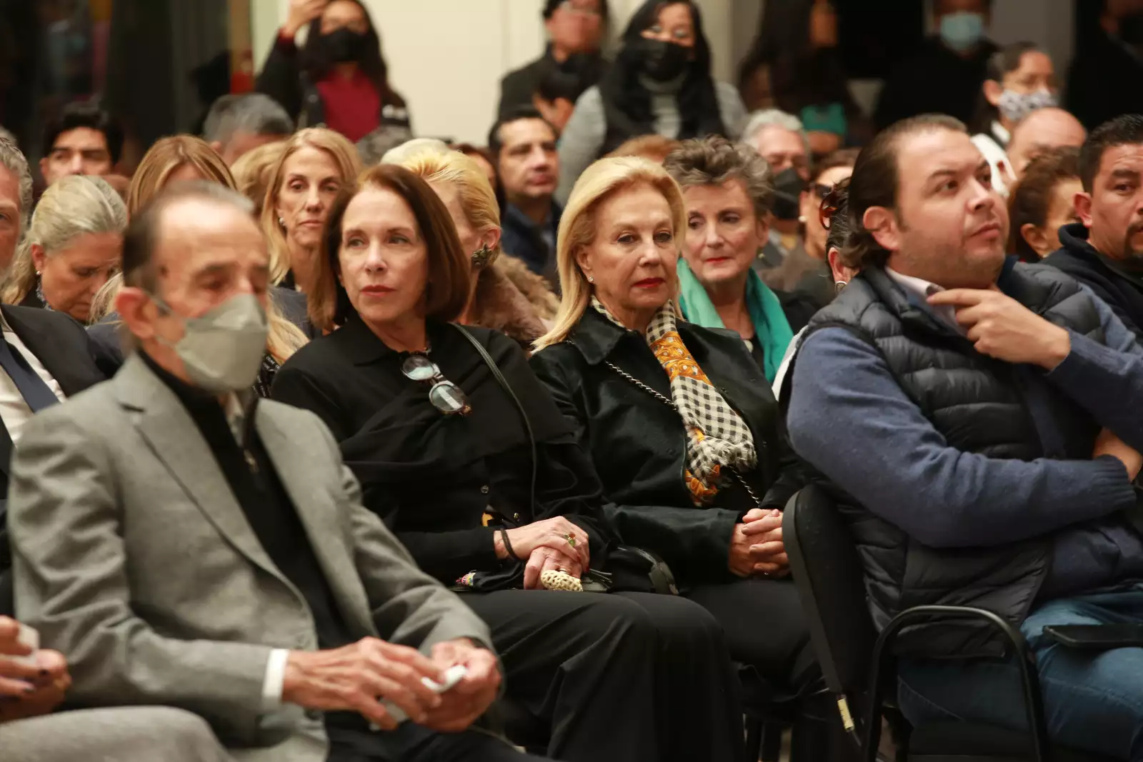 HOMENAJE A MARIE THÉRÈSE HERNAND DE ARANGO