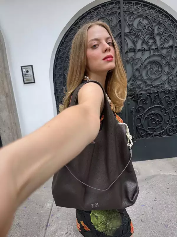 Mariana Zaragoza Bima y Lola