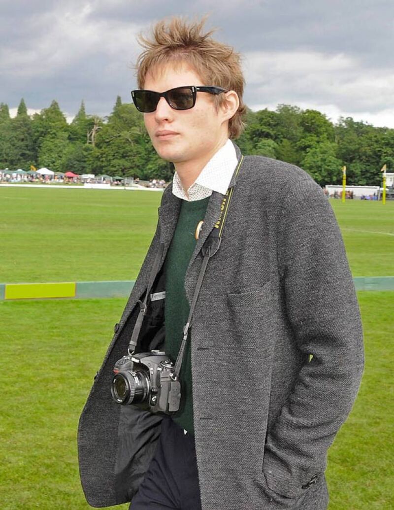 El nuevo amor de la modelo es un fotógrafo que inició su carrera con Mario Testino.
