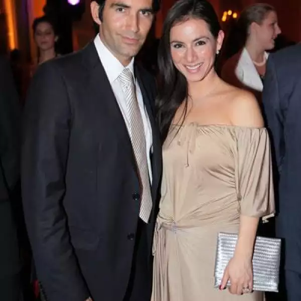 Eamonn Sean,Claudia Lizaldi