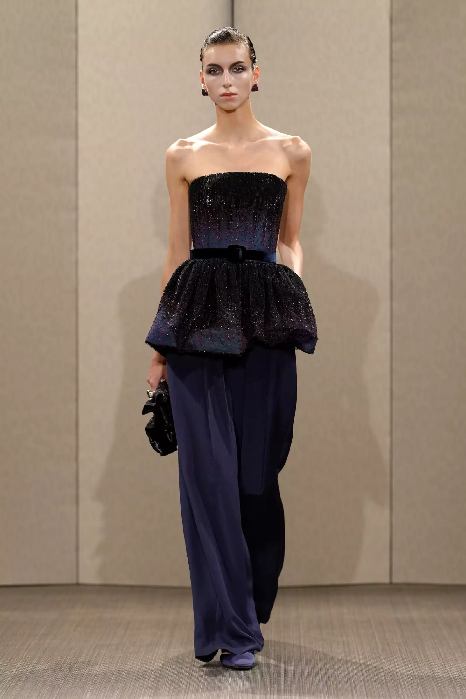 Armani Prive HC F26 015.jpg