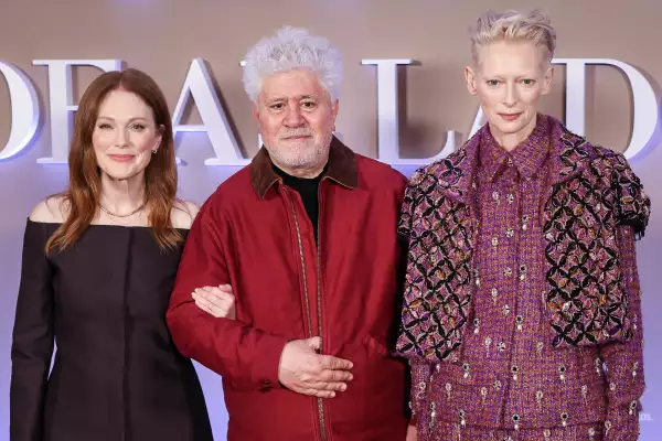 Julianne Moore, Pedro Almodóvar y Tilda Swinton