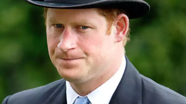 Harry dijo sentirse mal por no asistir al bautizo de la princesa Charlotte. Sin embargo, no parece arrepentido.