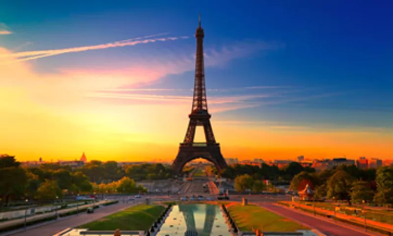 En promedio en París se trabajan 35 horas a la semana, con 29 días de vacaciones pagadas. (Foto: Shutterstock )