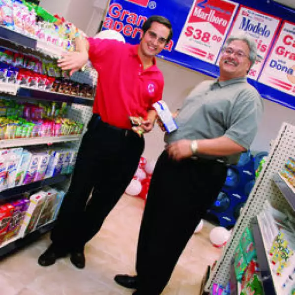 Carlos Kalach, Mike Rials