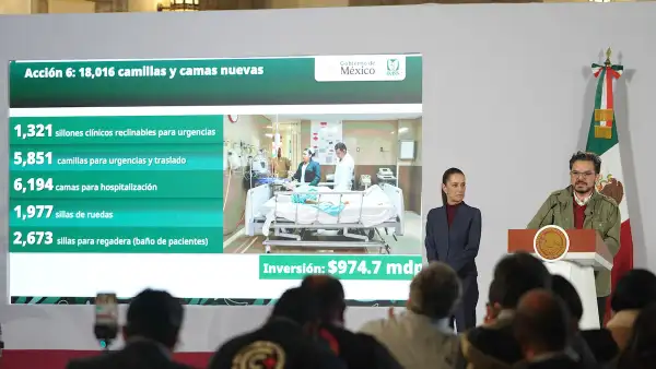 Foto de Zoé Robledo, director general del IMSS, durante su participación en la conferencia mañanera encabezada por la presidenta de México, Claudia Sheinbaum.