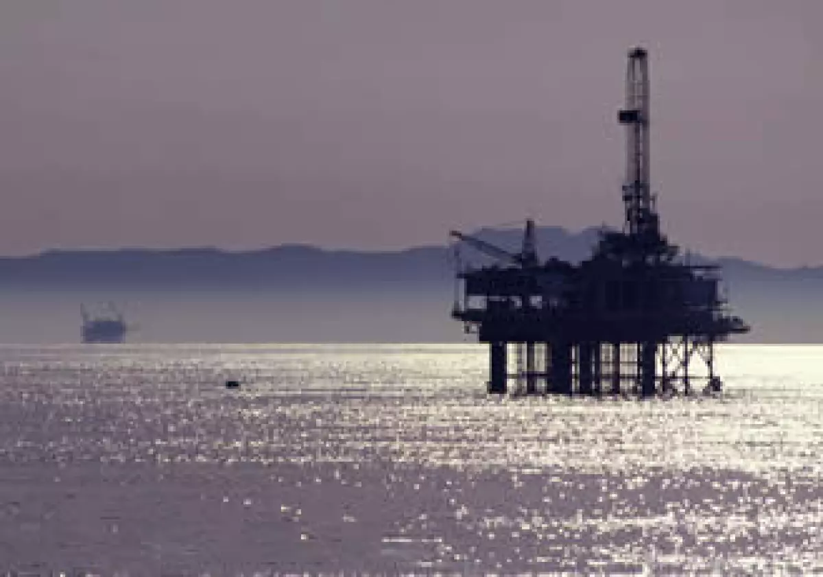 Los precios del crudo han subido 12 dólares en sólo dos semanas ante los enfrentamientos en Libia y los temores de que las protestas se propaguen a importantes productores petroleros como Arabia Saudita. (Foto: Photos to go)