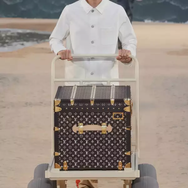 Vuitton m S27 012.jpg