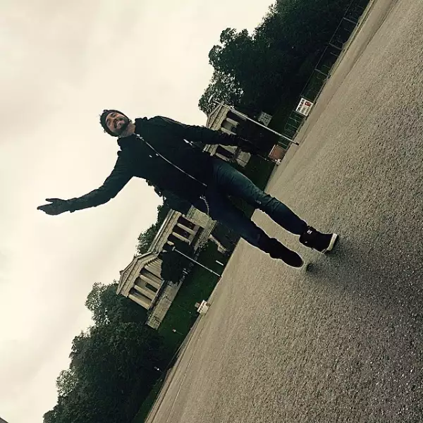 El actor dice sentirse como un alma libre durante su viaje.