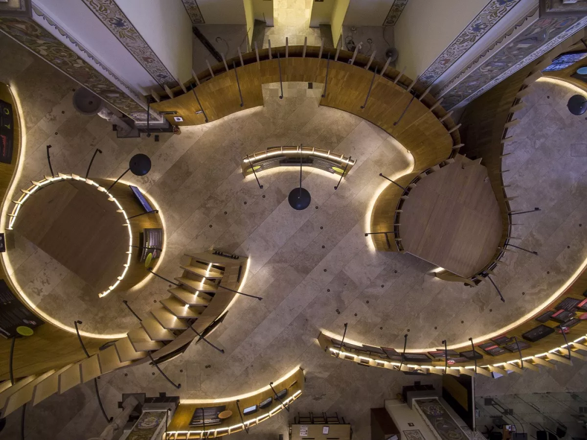 Tuux - Red Dot - Museo Constituciones