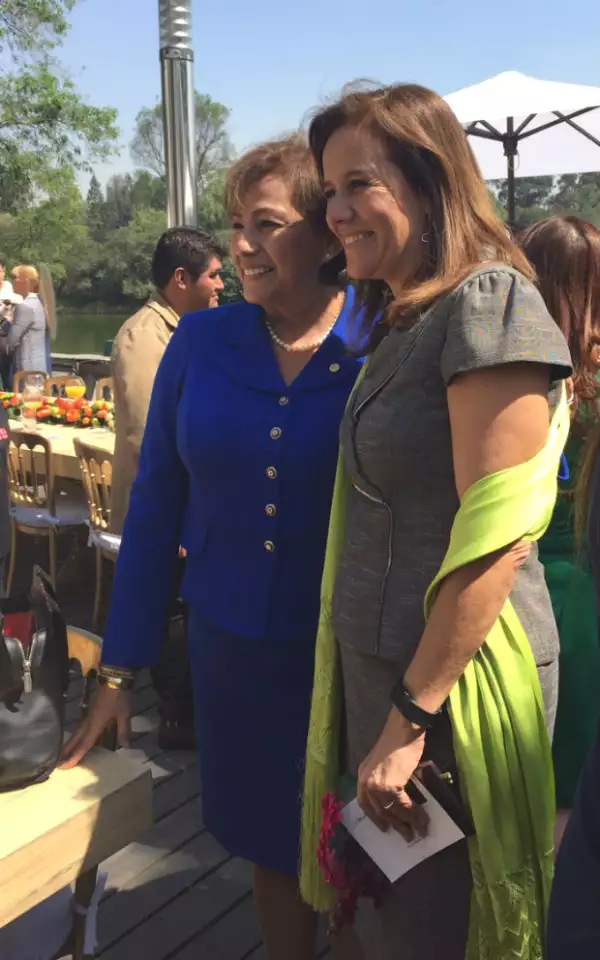 Margarita convivió con invitadas y homenajeadas en el evento.