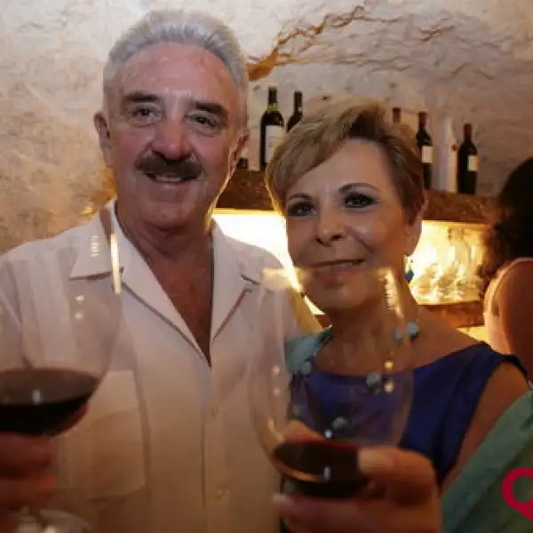 Luis Novelo, Ana María Irabien de Novelo