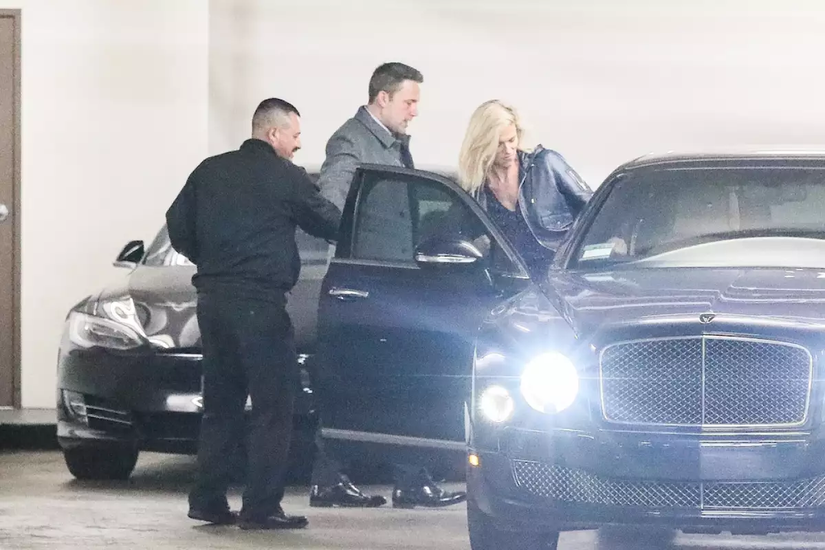 EXC Ben Affleck, Lindsay Shookus