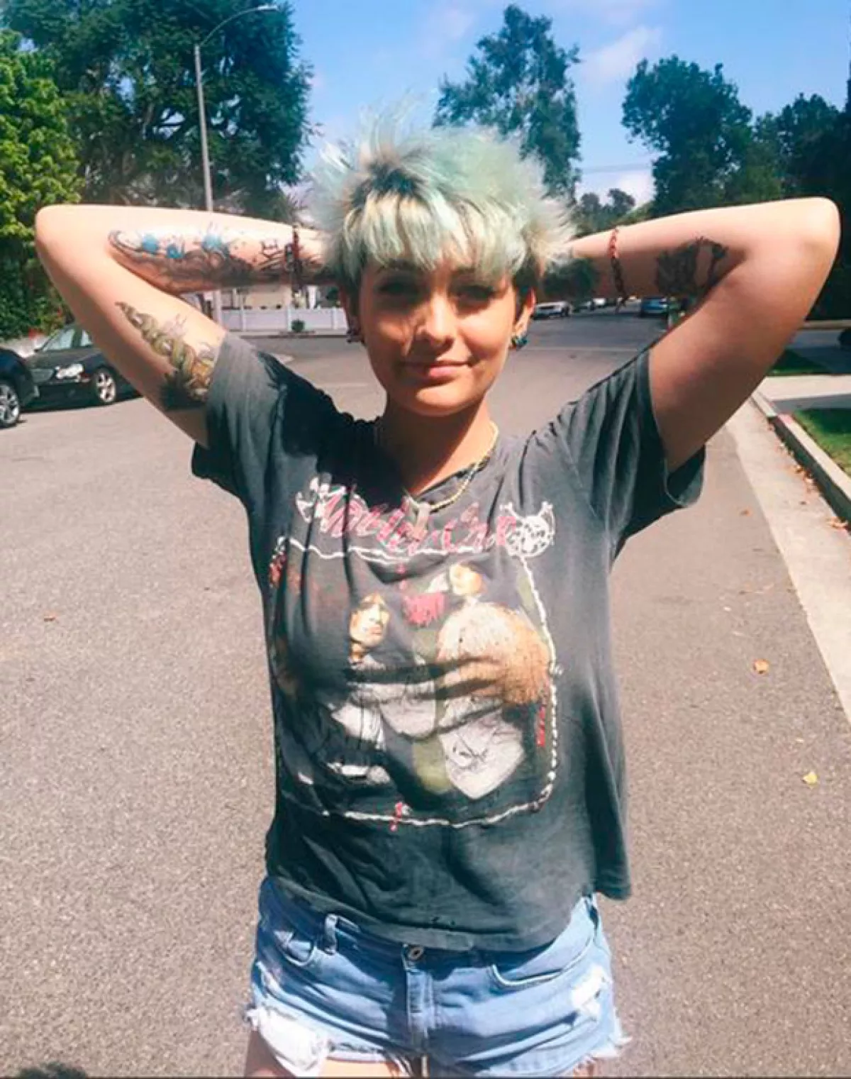 Paris Jackson fue criticada por no publicar un mensaje dedicado a su papá este fin de semana que se celebró el Día del Padre.
