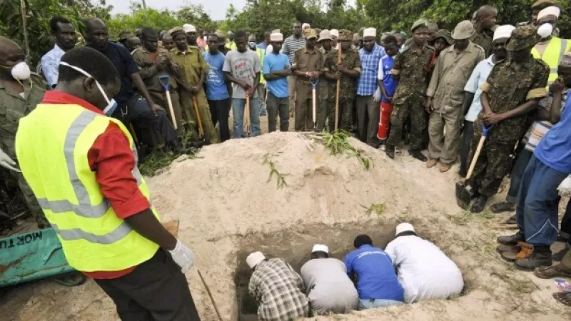 entierro de victima de barco hundido