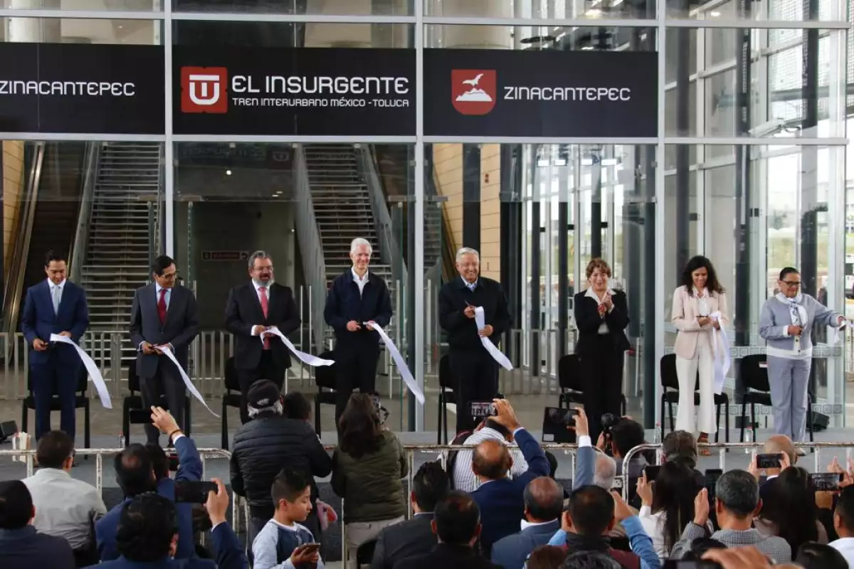 AMLO-Inaugura-insurgente.jpeg
